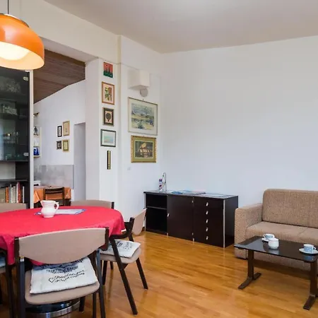 Big 80 M2 With Balcony In The Heart Of *