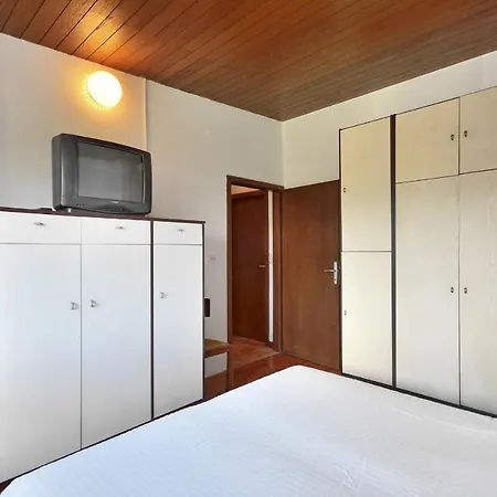 Apartment Big 80 M2 With Balcony In The Heart Of