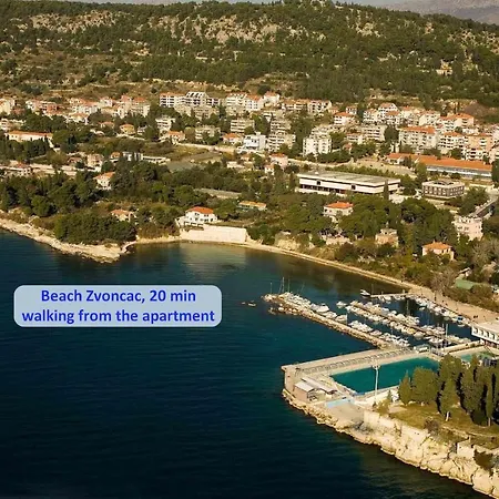 Big 80 M2 With Balcony In The Heart Of Apartman Split