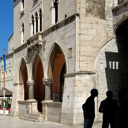 Big 80 M2 With Balcony In The Heart Of * Split