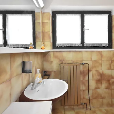 Big 80 M2 With Balcony In The Heart Of * Split