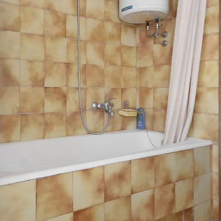 Big 80 M2 With Balcony In The Heart Of Split